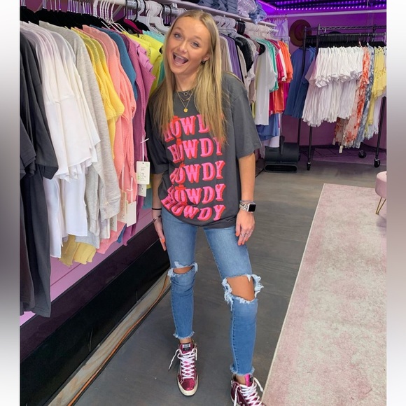 HOWDY HOWDY TEE🤠 - Picture 3 of 3